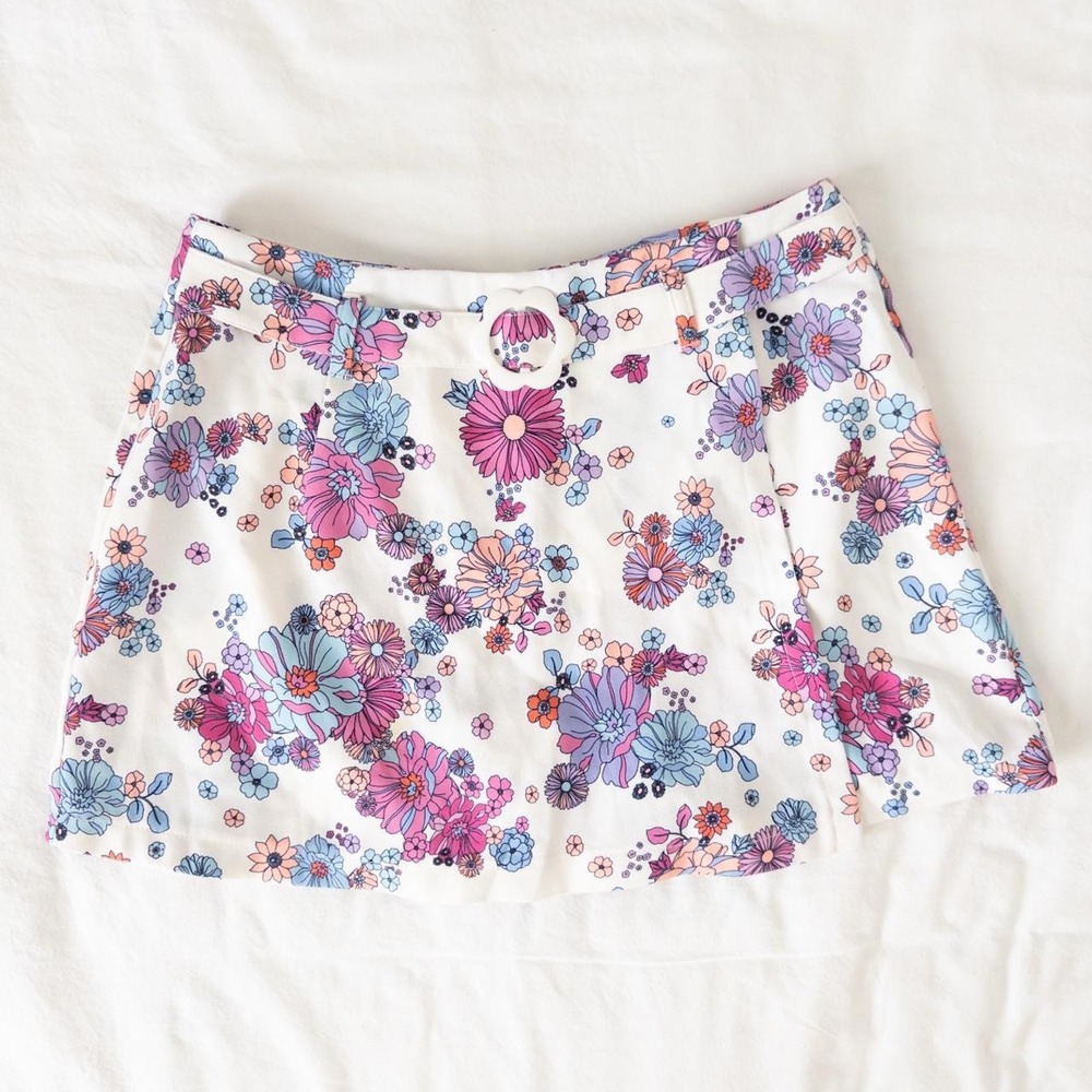 2000s Sugar Thrillz Floral mini skort